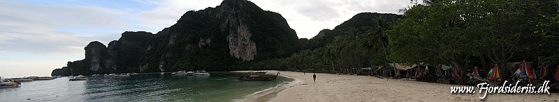 041111 Phi Phi 010.JPG